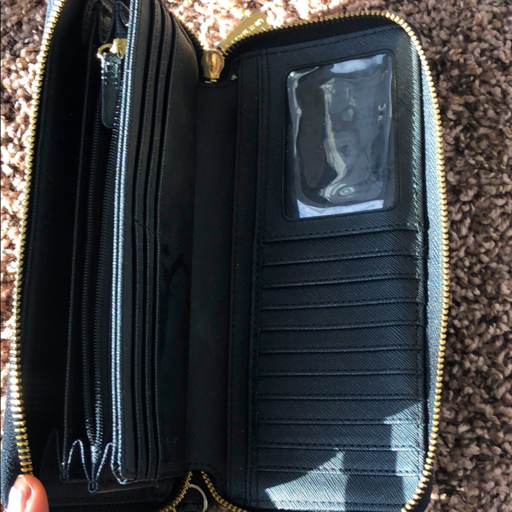 Wallet - Picture 2 of 4